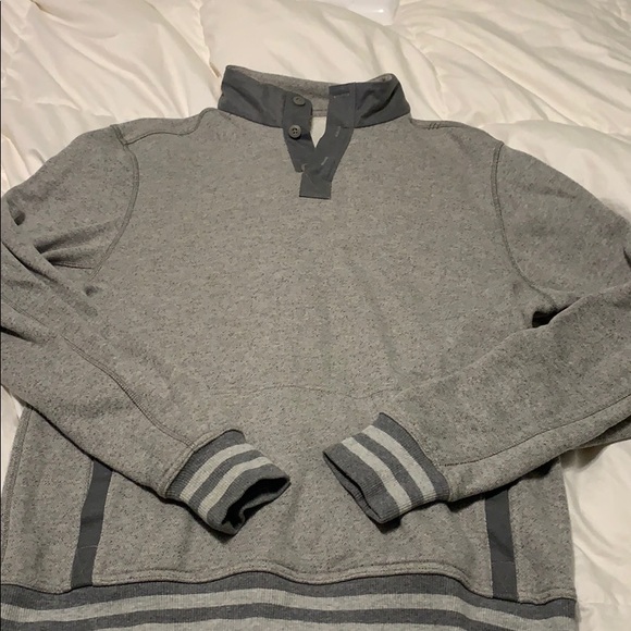 lululemon athletica Other - Men’s Lululemon Pulliver with pocket.